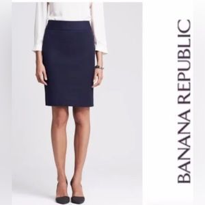Banana Republic navy blue unlined pencil skirt
